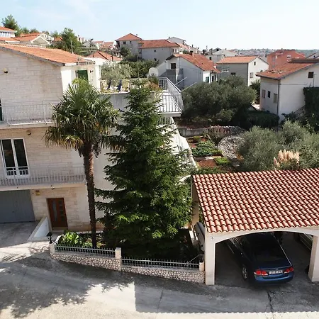 Decor 1830 * טרוגיר