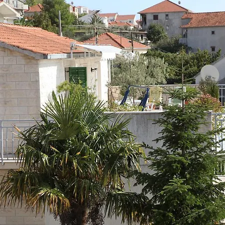 Decor 1830 טרוגיר