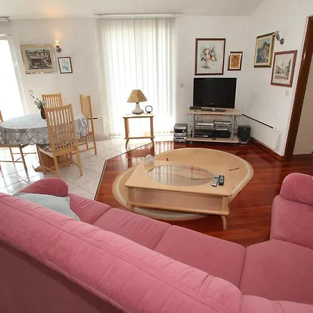 Decor 1830 * טרוגיר